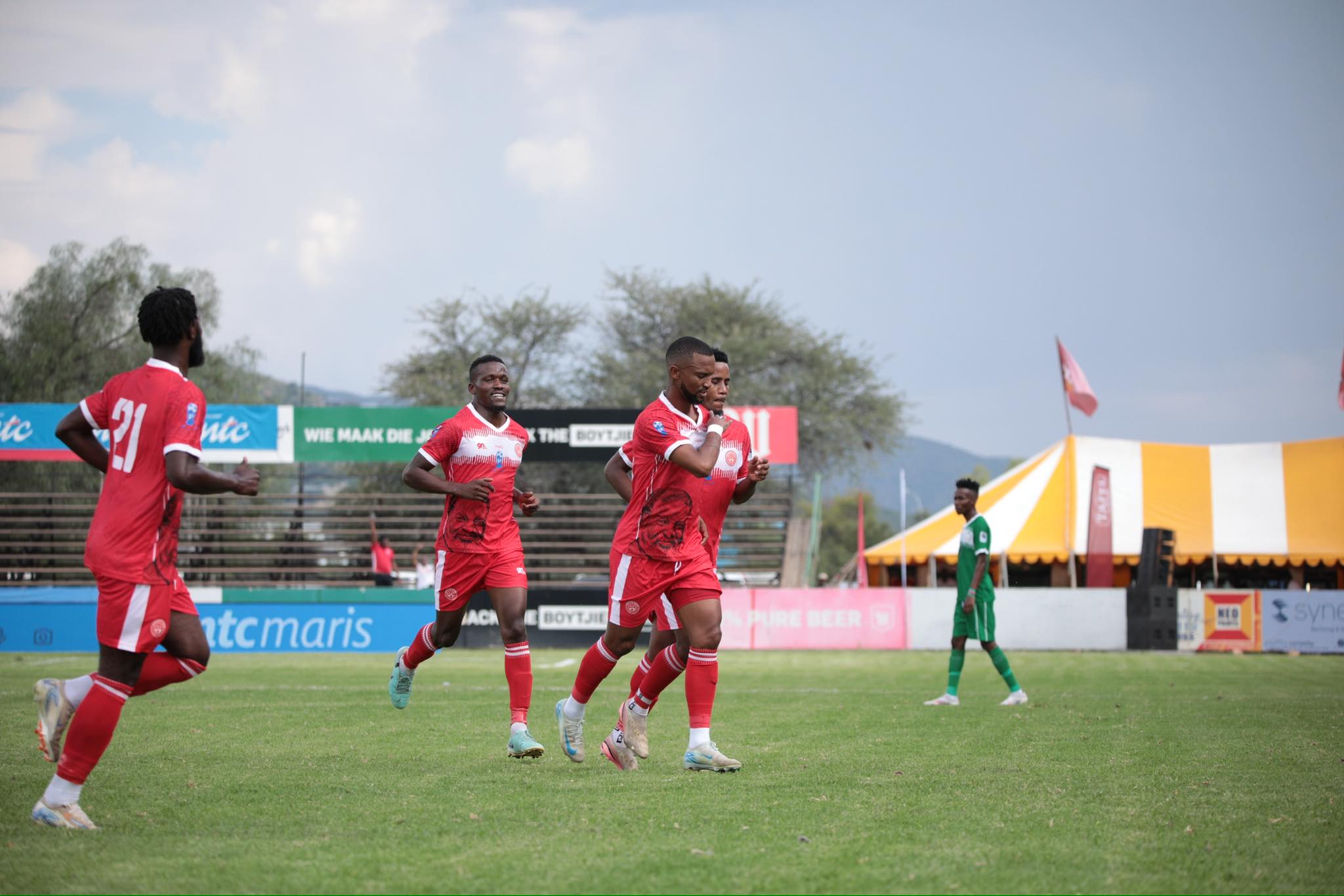 African star's awilo