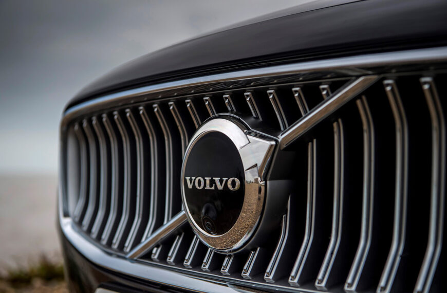 VOLVO - The Updated World